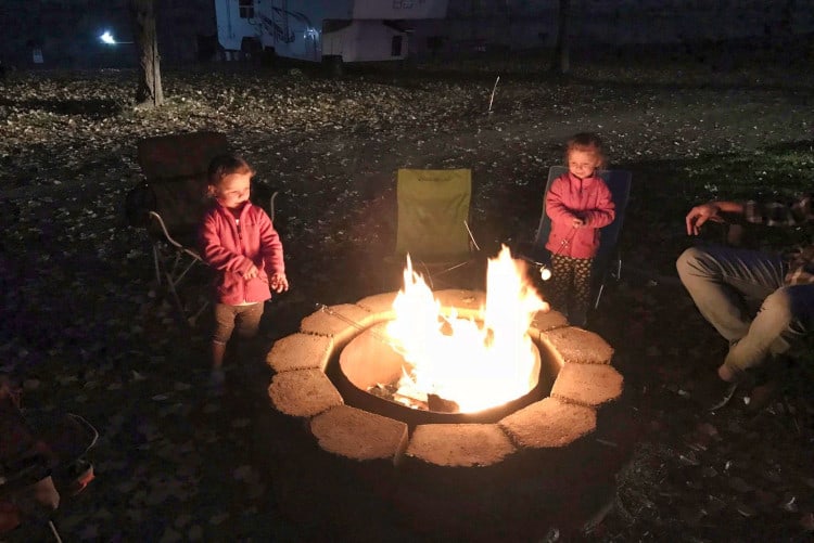 Girls enjoying a campfire in Hagerman Idaho RV park