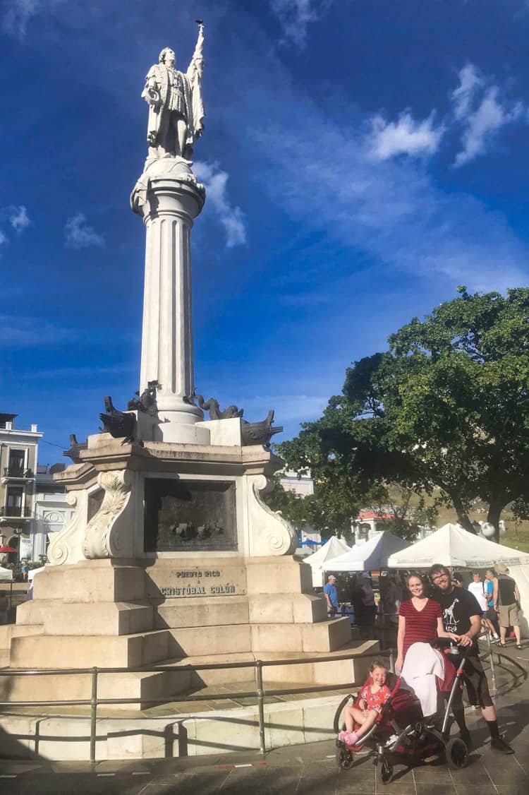 Plaza Colon has lots of little booths to explore making it a fun thing to do in Puerto Rico