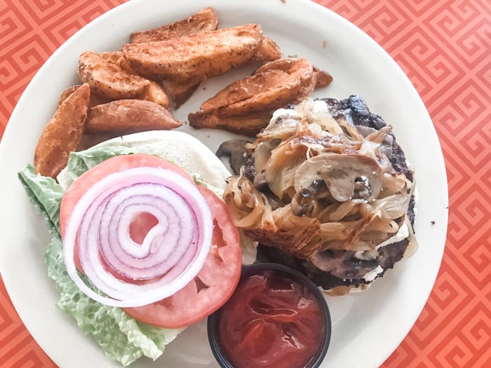Eating at restaurants is one of the best things to do in Culebra Puerto Rico.