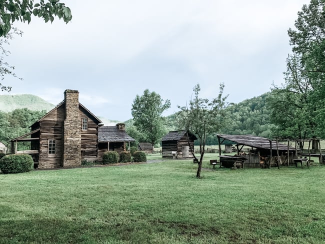 Smoky Mountains National Park - Mountain Farm Museum is located off one of the best hikes in the Smokies.