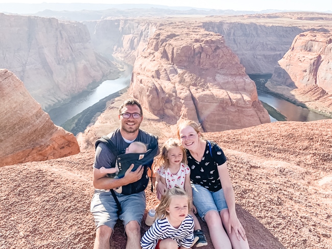 Horseshoe Bend is a one-hour stop in your Antelope Canyon itinerary