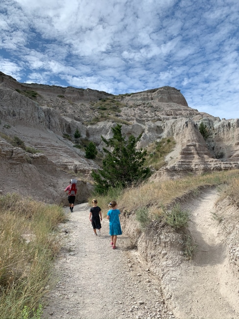 There are spectacular views along the Badlands hiking trail.