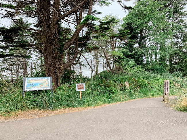 Trail to the Devils Punchbowl