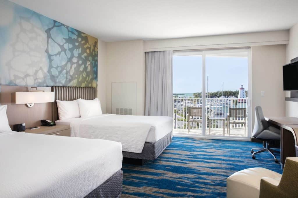 Courtyard by Marriott hotel room