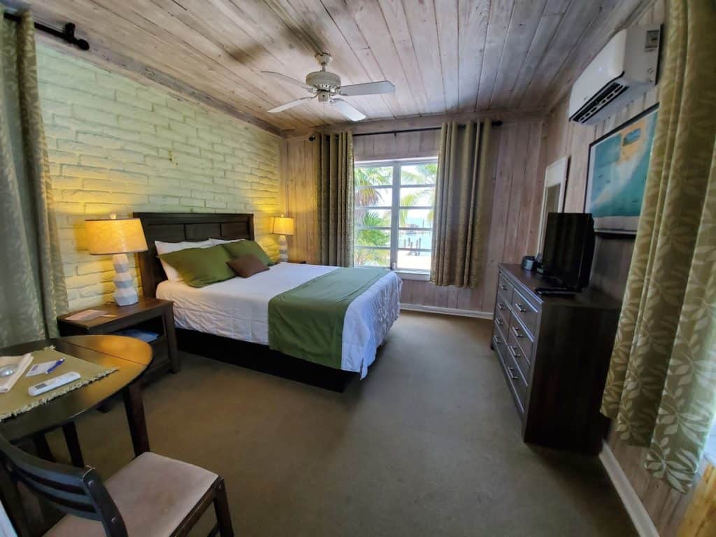 Captain Pips Hotel Room