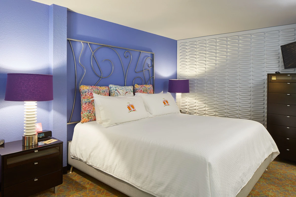 Hotel room at the Inn at Nothrup Station