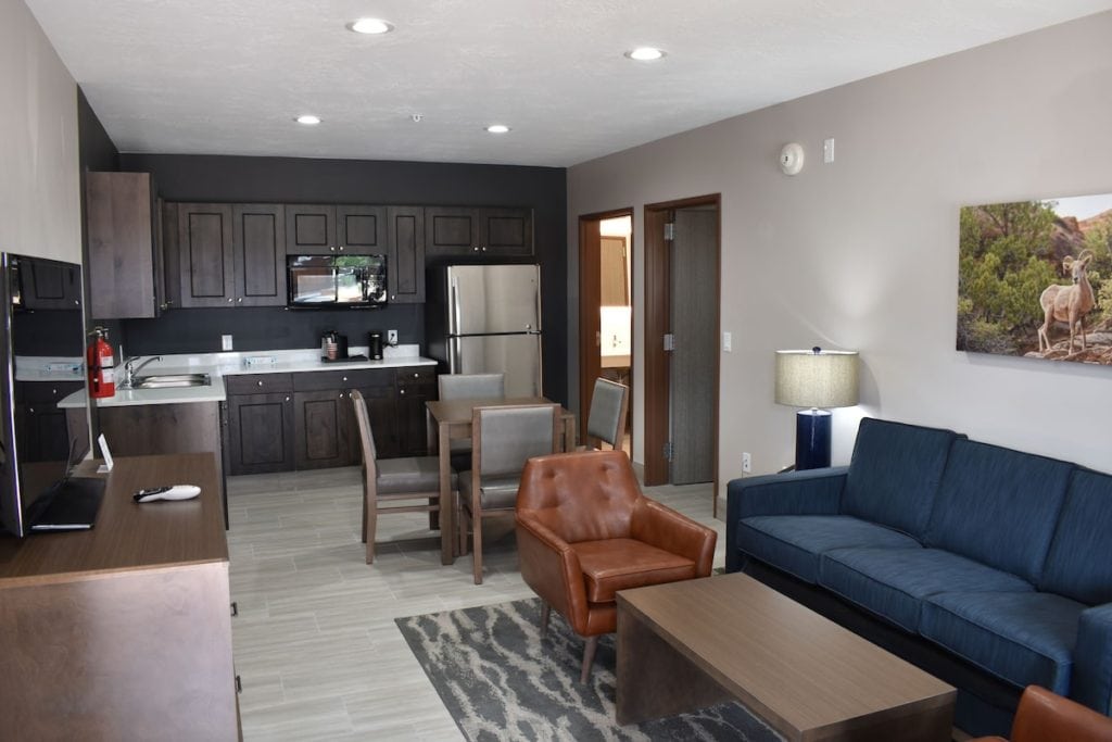 Zion Canyon Lodge hotel room