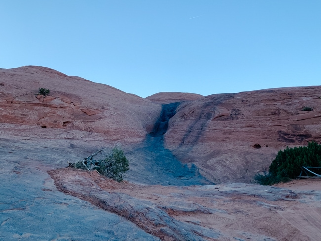 Hell's Revenge in Moab: A Complete Trail Guide [2023] - CS Ginger Travel