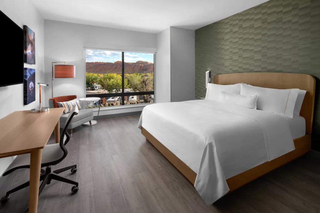 Standard room at Element Moab