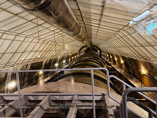 Water line at the bottom of the Hoover Dam