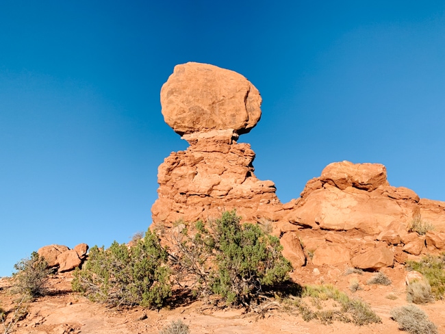 Balanced Rock is one of the easiest things to do in Arches National Park with kids