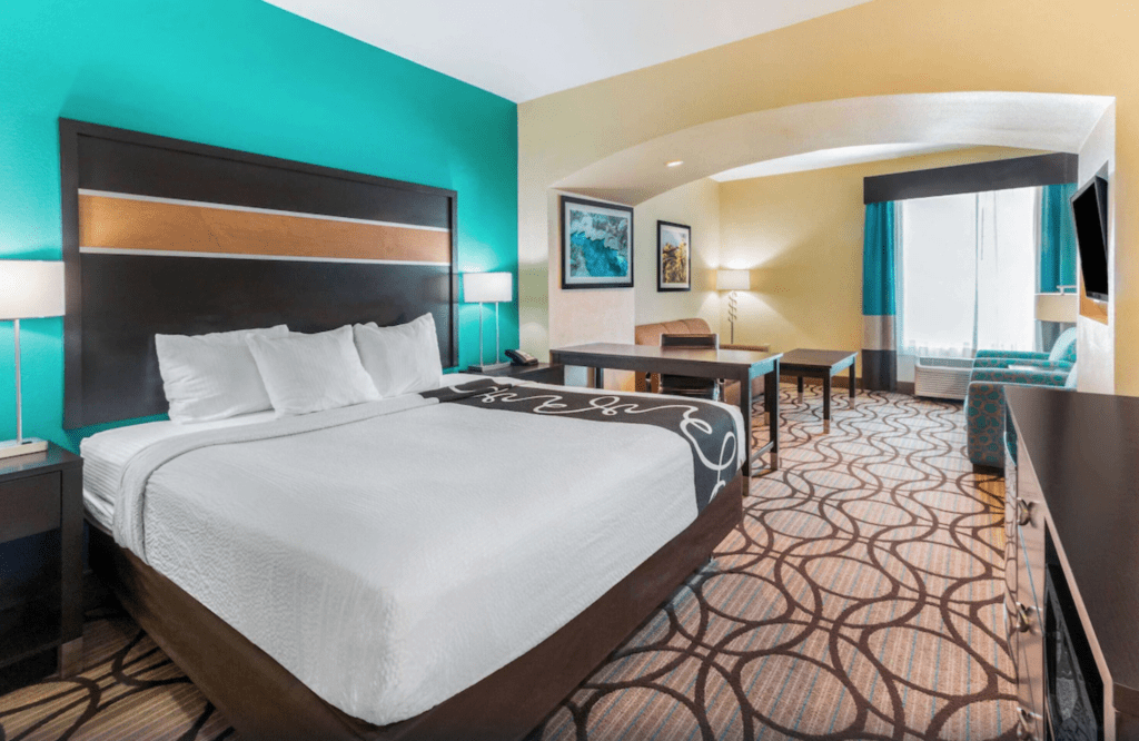 Staying room at La Quinta Inn & Suites by Wyndham Carlsbad.