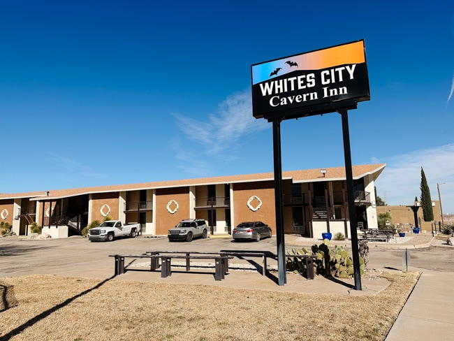 Whites City Cavern Inn
