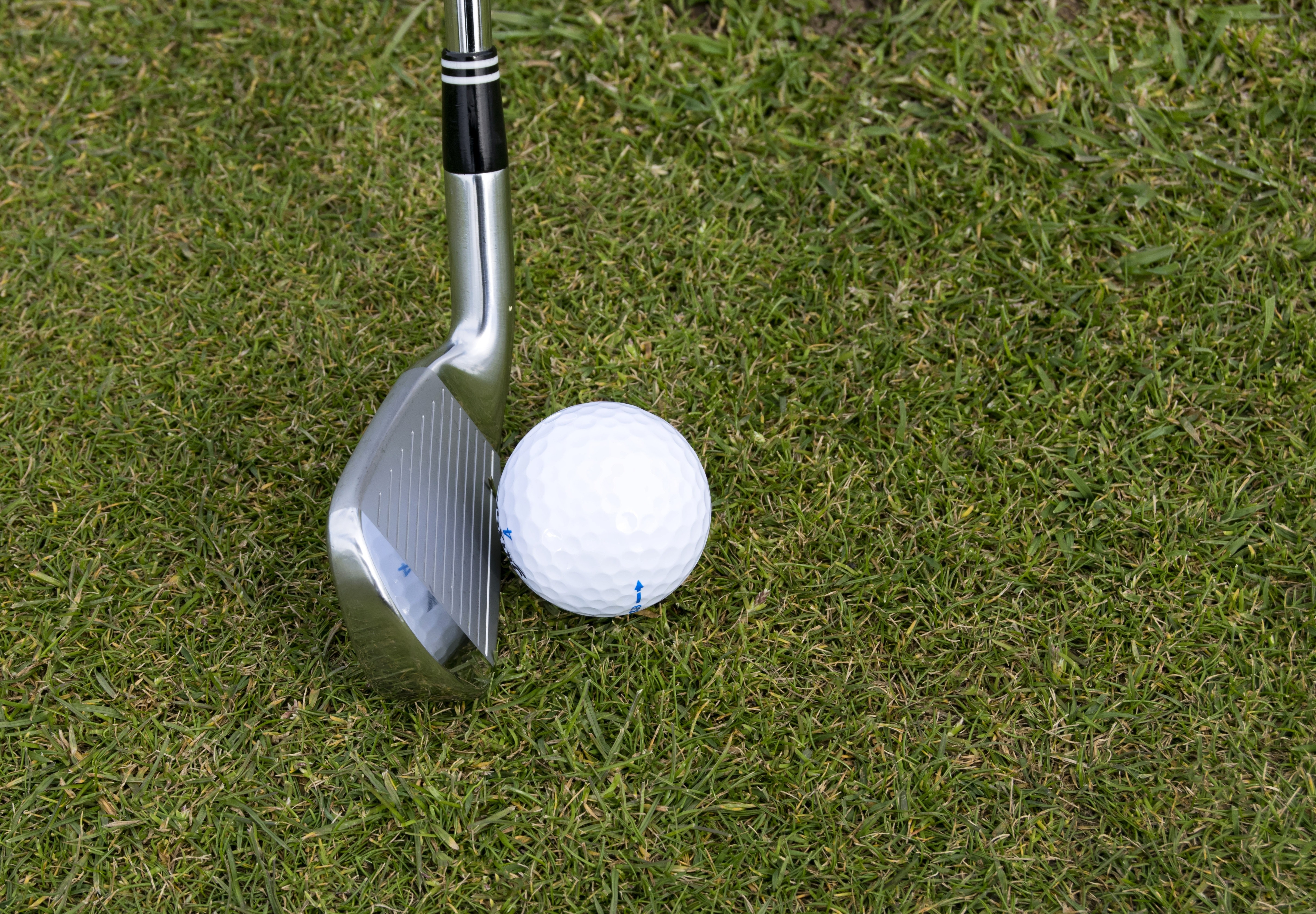 Golf club and ball