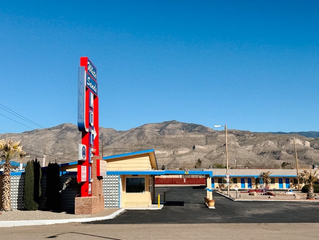 White Sands Motel