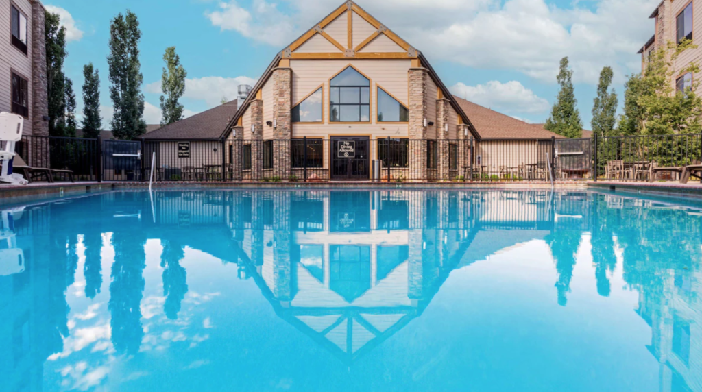 Outdoor pool at Best Western Plus Bryce Canyon Grand Hotel.