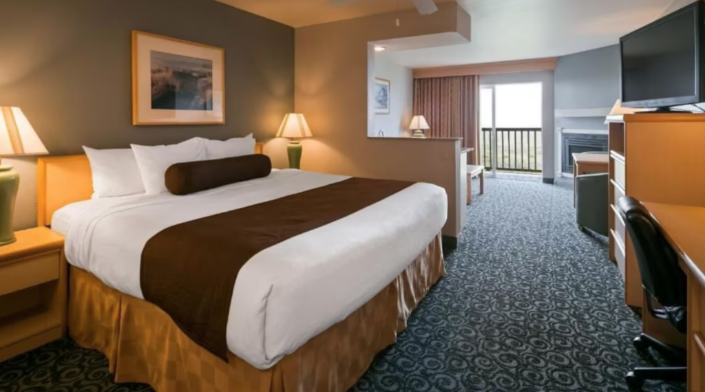 Staying room at Lighthouse Suites Inn.