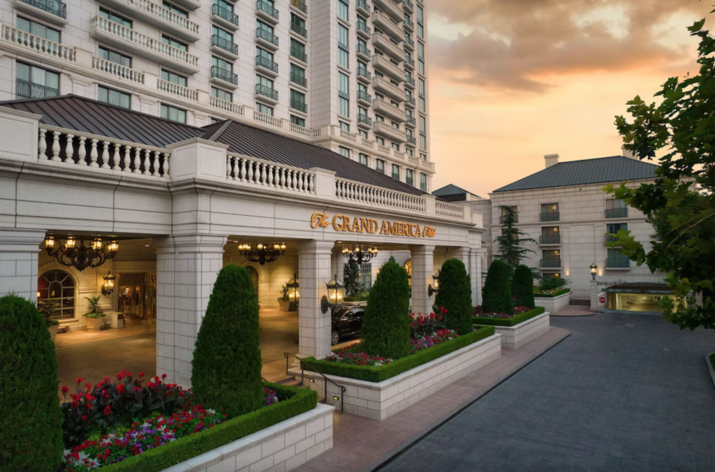 Outdoor entrance into The Grand America Hotel.