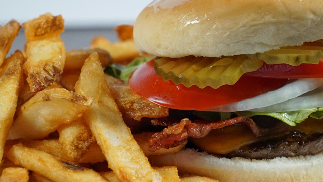Hamburger and fries at Joshua Tree Saloon