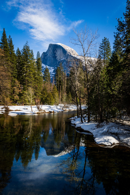 Trees and mountains in Yosemite National Park, one of the best places to visit in California in winter.