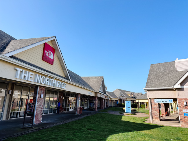Shops at Lincoln City Outlets.